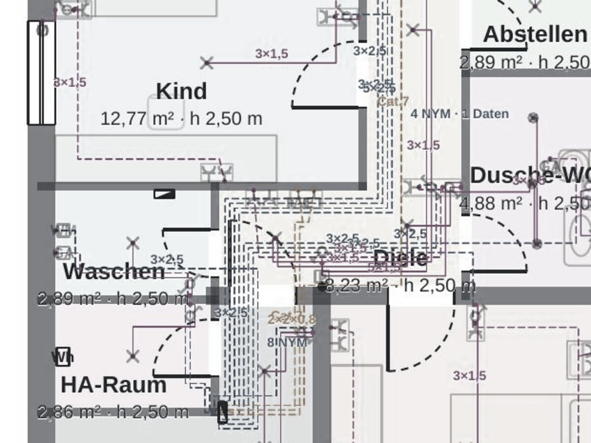 Trassenplan Erdgeschoss mit Leitungswegen und Installationshöhen